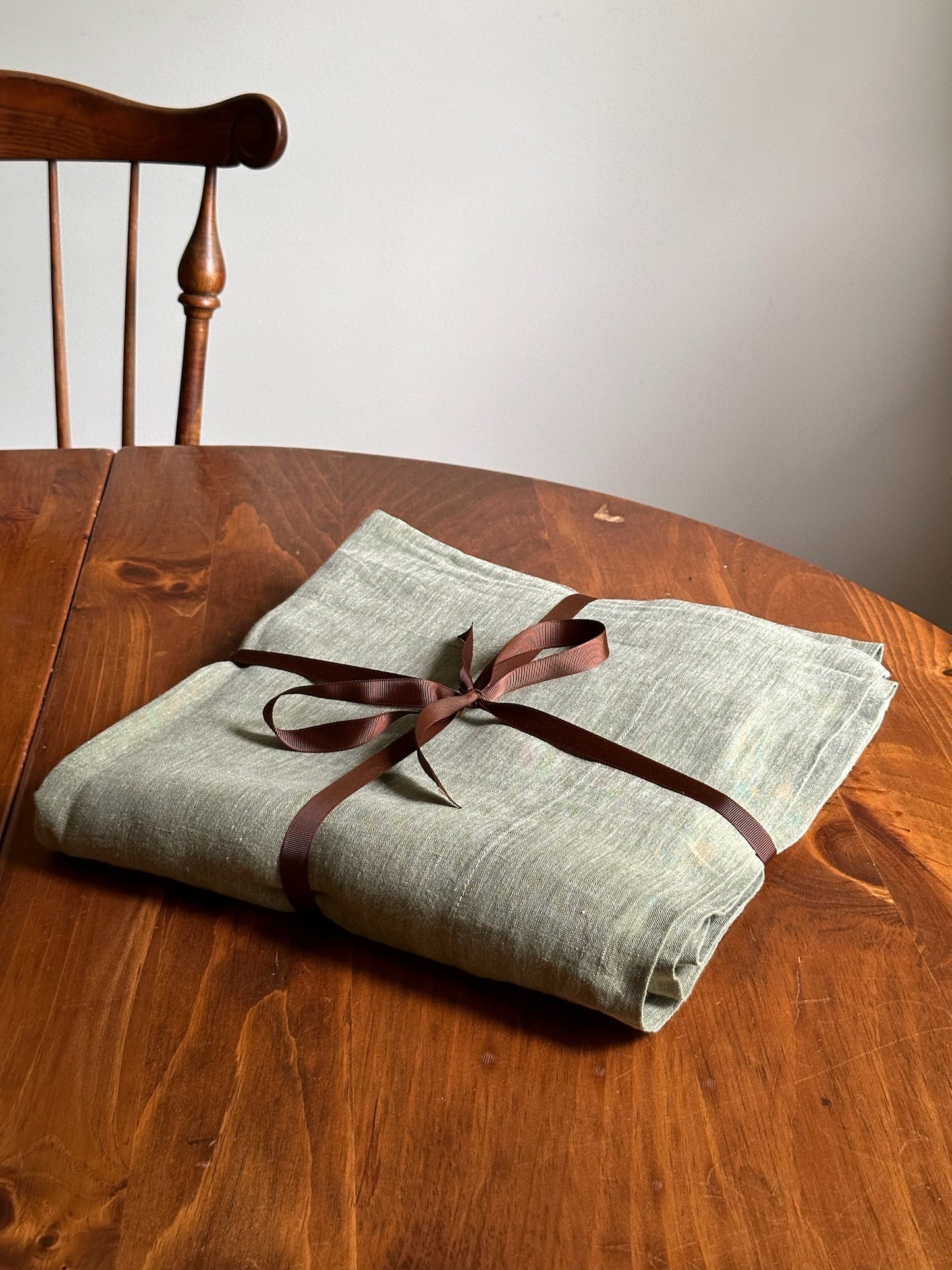 V.VM Linen Everyday Tablecloth - Olive