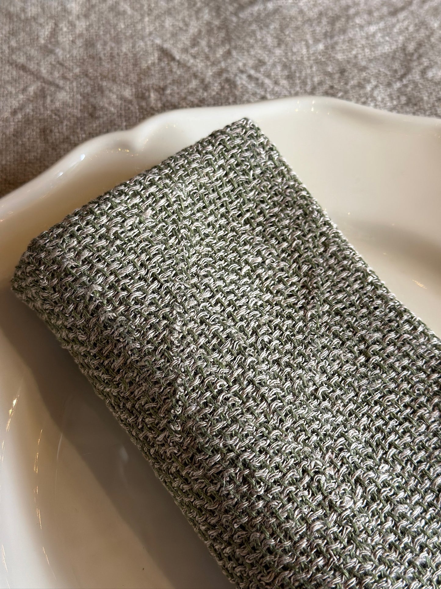 Set of 2 V.VM Wide Weave Linen Napkins - Olive