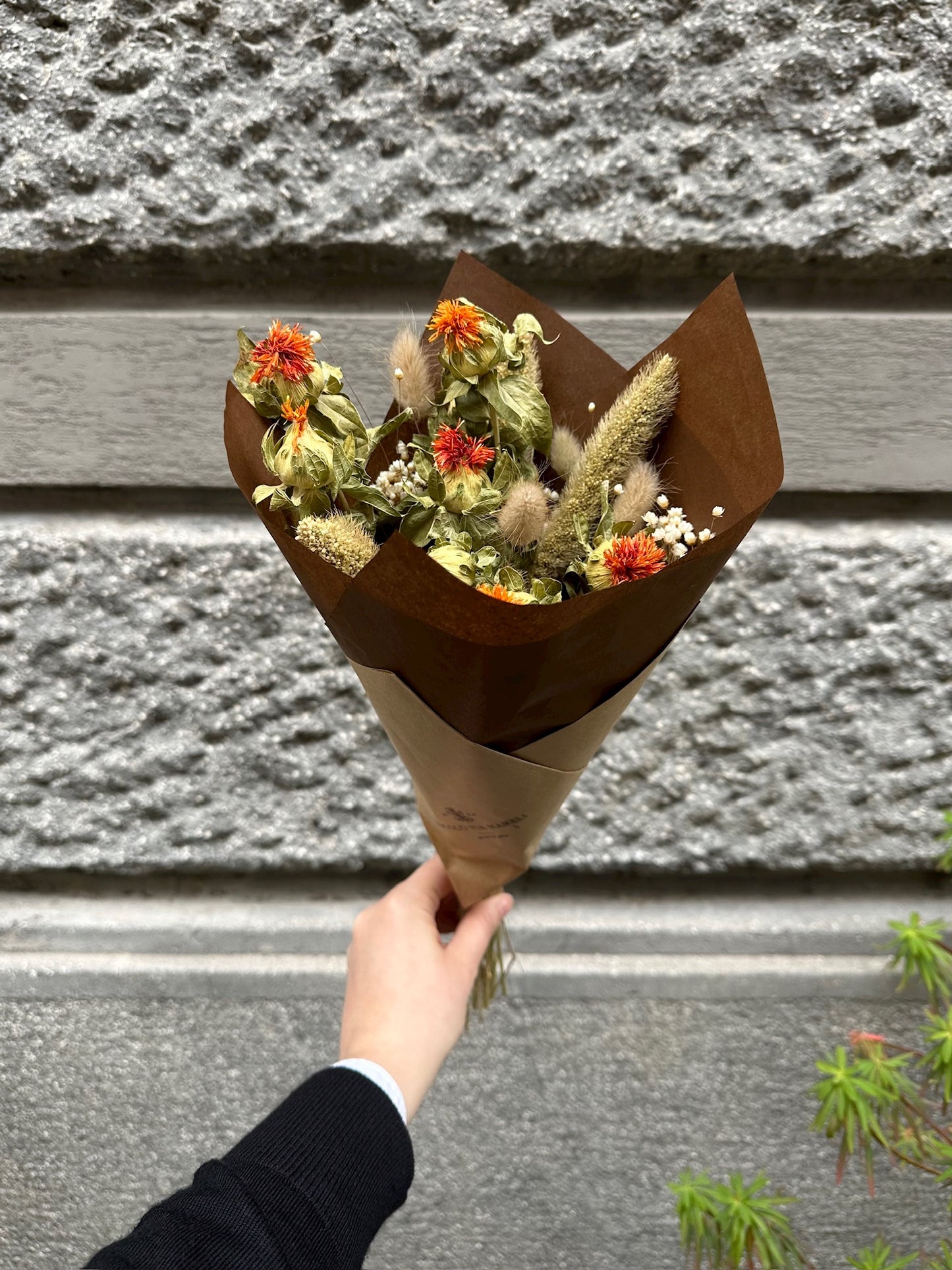 V.VM Dried Flower Bouquet - Orange Flowers