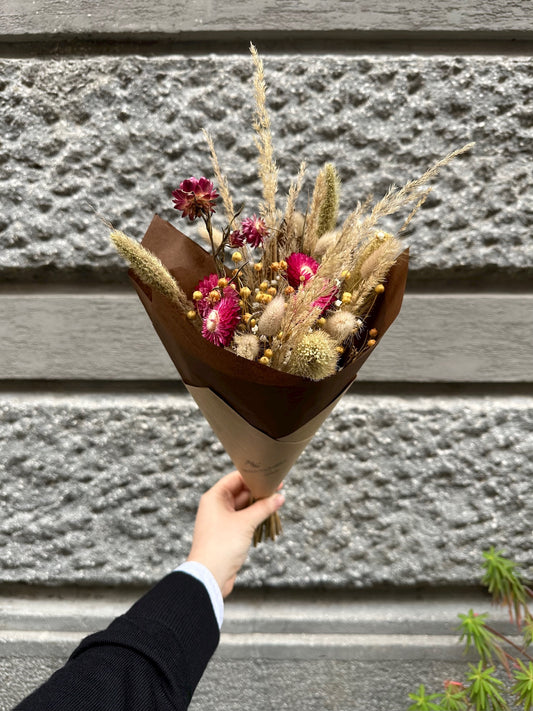 V.VM Dried Flower Bouquet - Pink Flowers