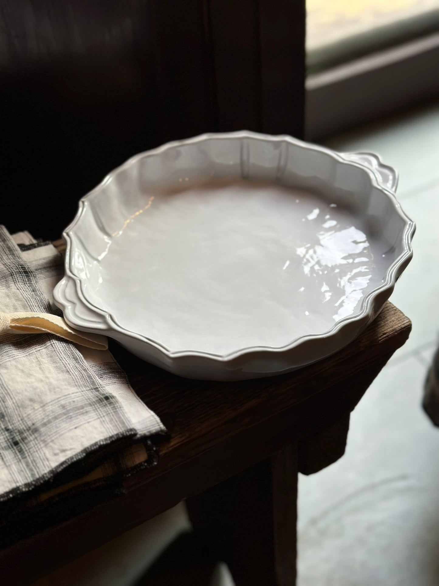 Ceramic 'Baroque' Pie Dish